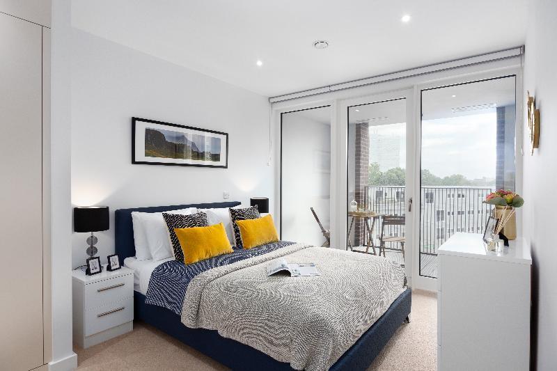 Two Bedroom Serviced Apartment With Balcony In Weymouth Building, Deacon Street Лондон Экстерьер фото