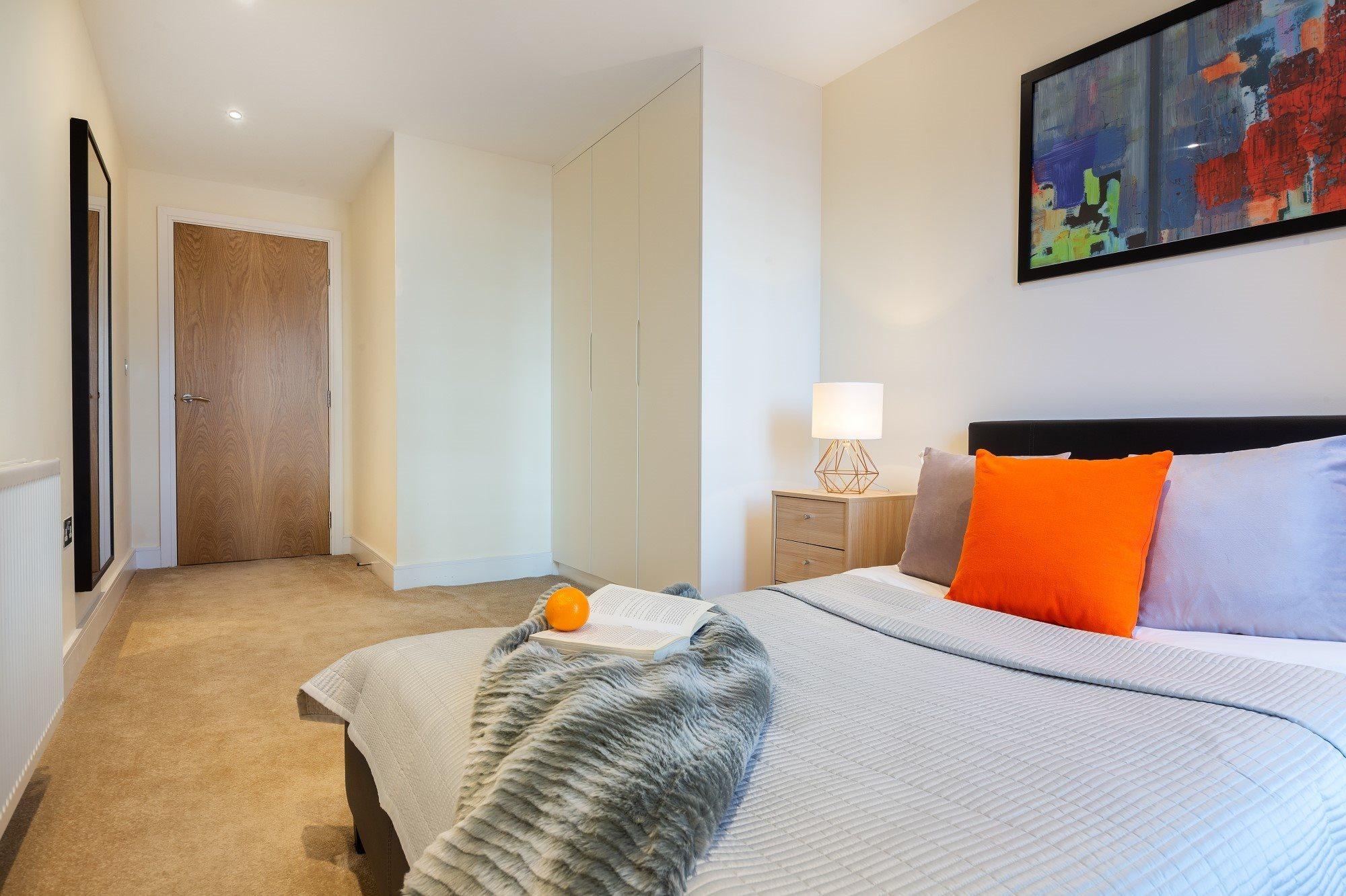 Two Bedroom Serviced Apartment With Balcony In Weymouth Building, Deacon Street Лондон Экстерьер фото