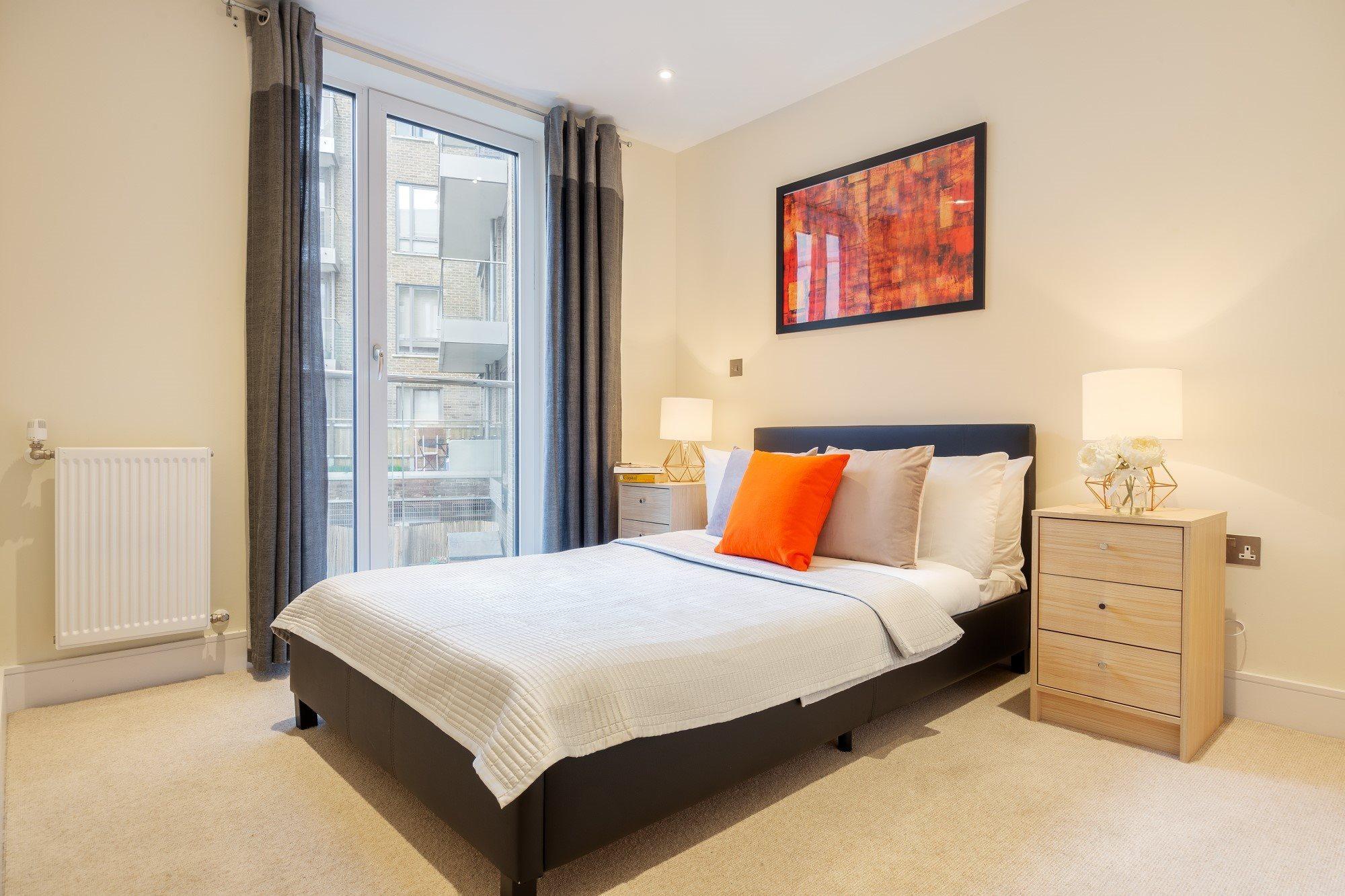 Two Bedroom Serviced Apartment With Balcony In Weymouth Building, Deacon Street Лондон Экстерьер фото