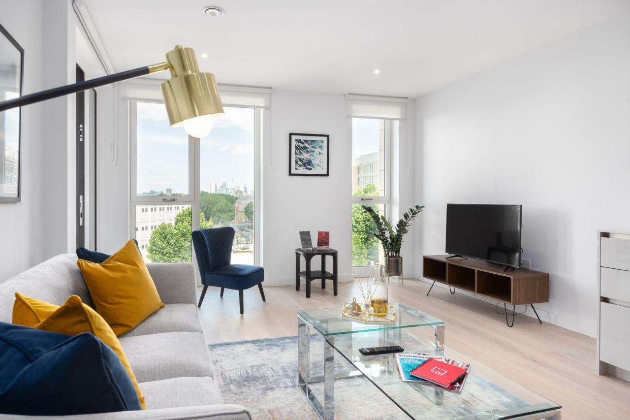 Two Bedroom Serviced Apartment With Balcony In Weymouth Building, Deacon Street Лондон Экстерьер фото